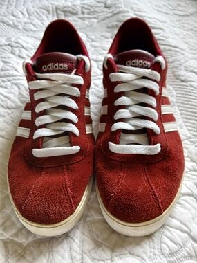 ☆adidas neo courtset  burgundy suede sneakers with white stripes☆